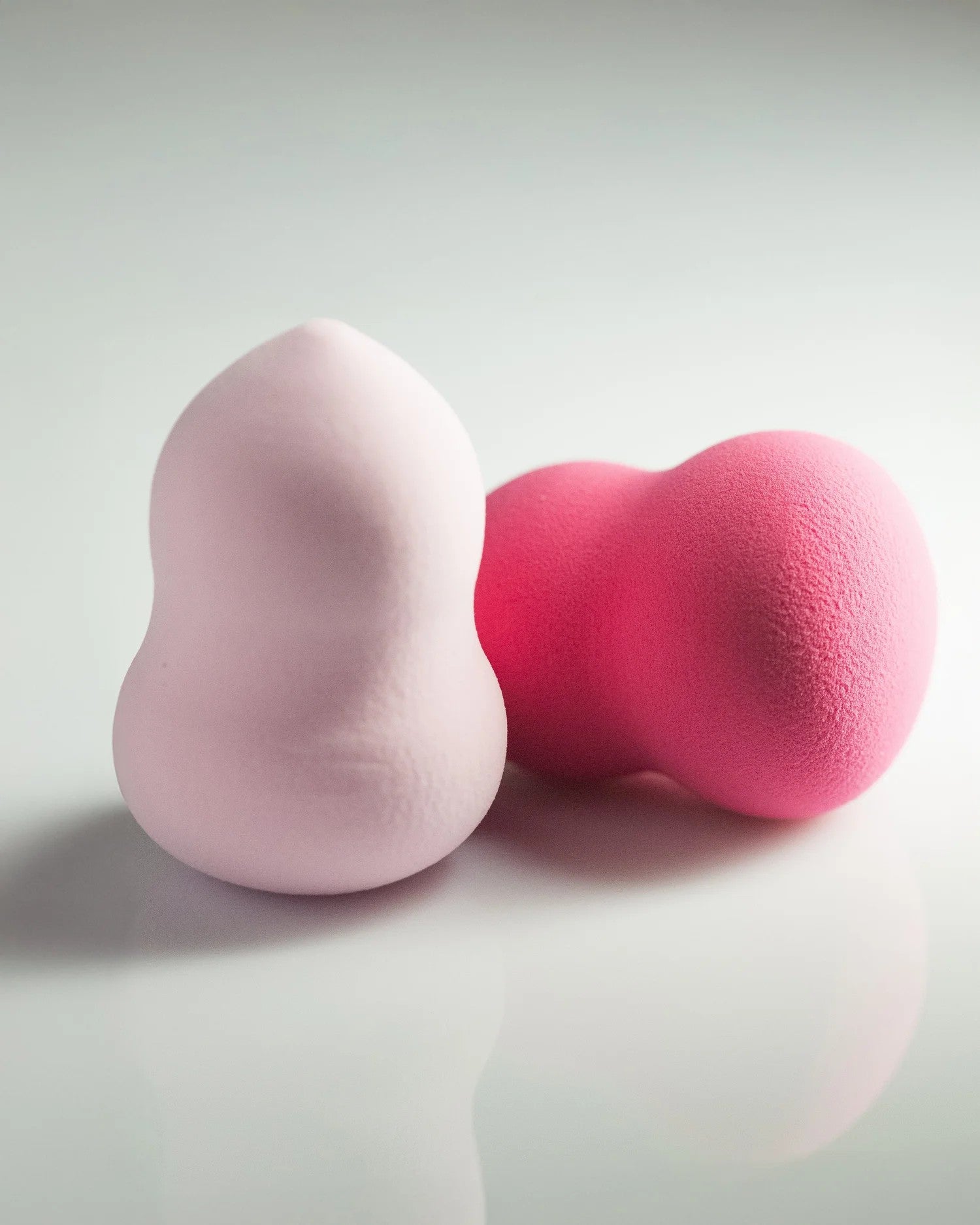 Beauty Blender Makeup Sponge – Soft Non-Latex Pear Shape Foundation Blender for Liquid, Cream & Powder (Flawless Finish)
